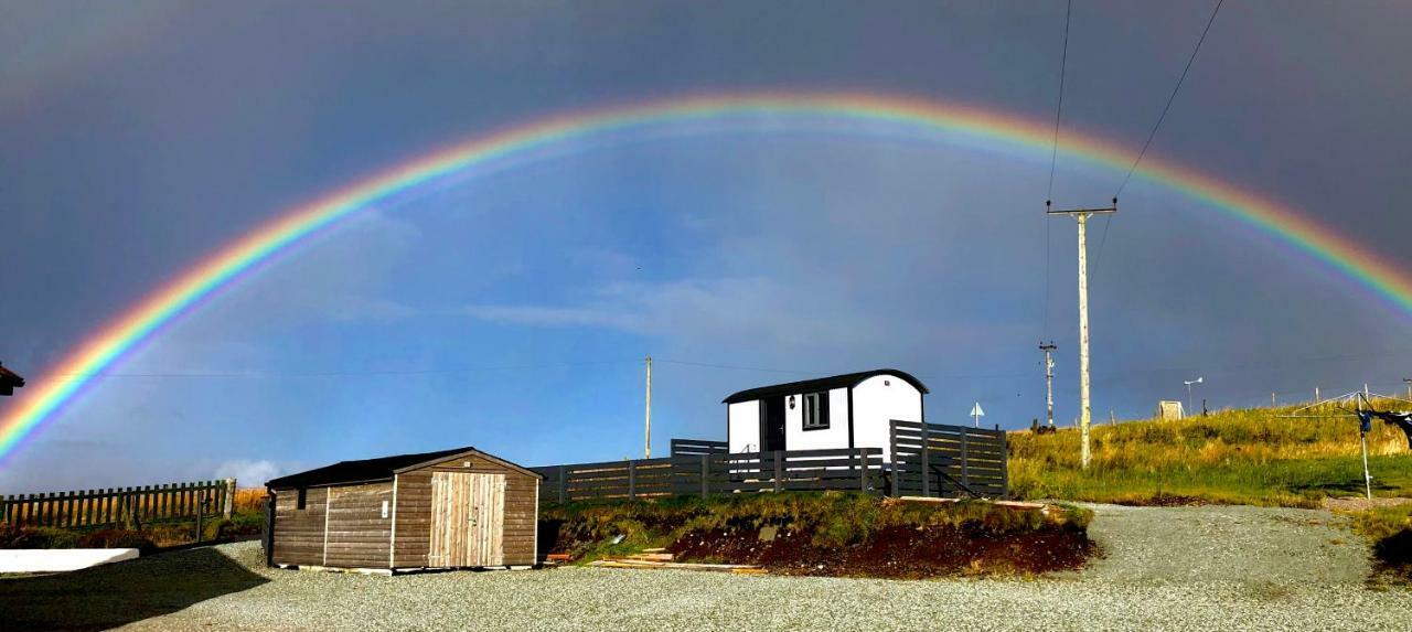 The Shepherds Hut Villa Lonmore Buitenkant foto